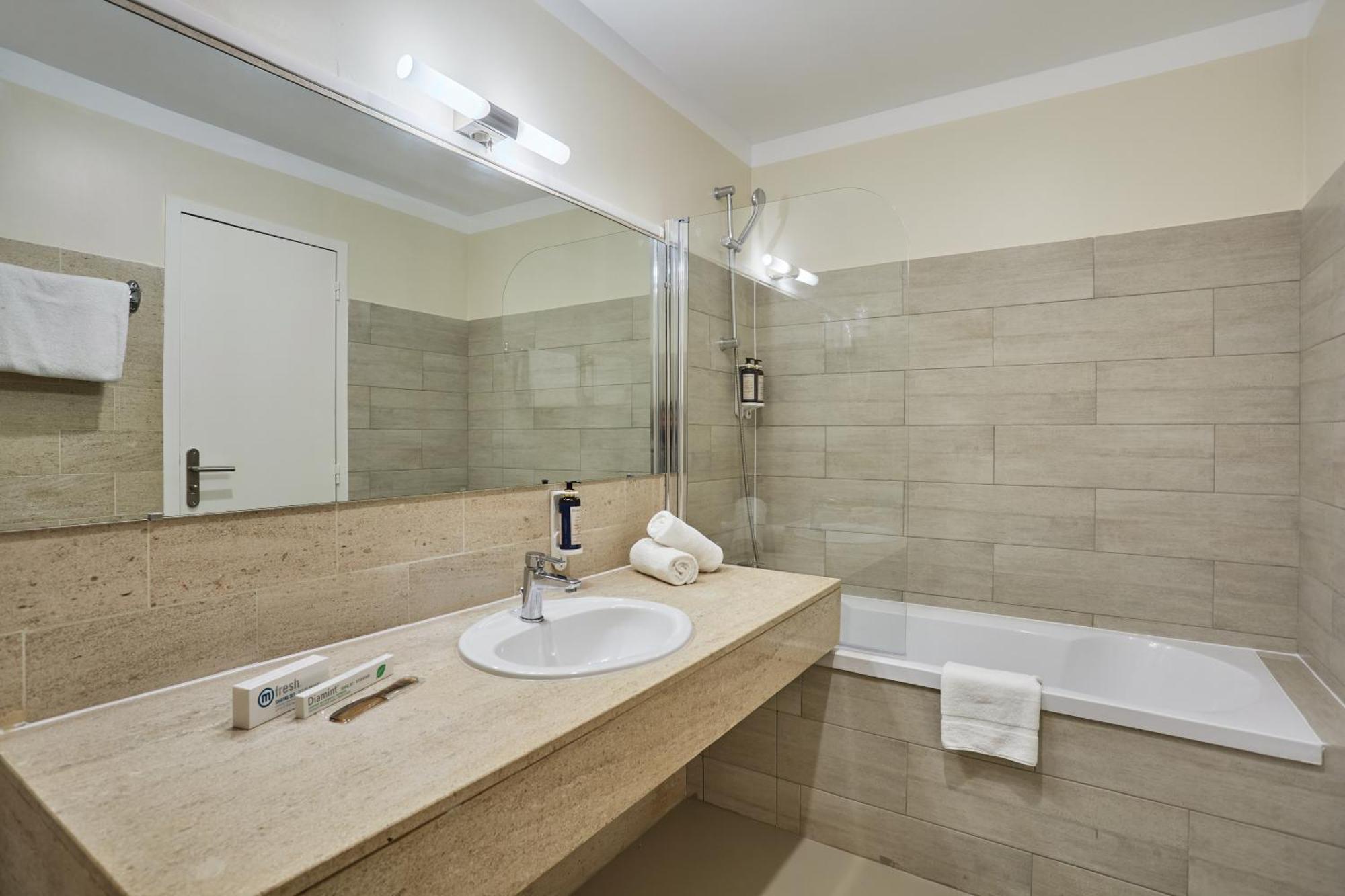 Hotel Beauquartier Montmartre Paris Ngoại thất bức ảnh